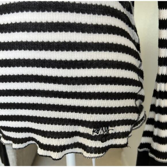90s VTG ROXY Striped Shirt Black Sheer Thumbs 90s Sheer Goth Surfer Girl Med - Picture 5 of 11